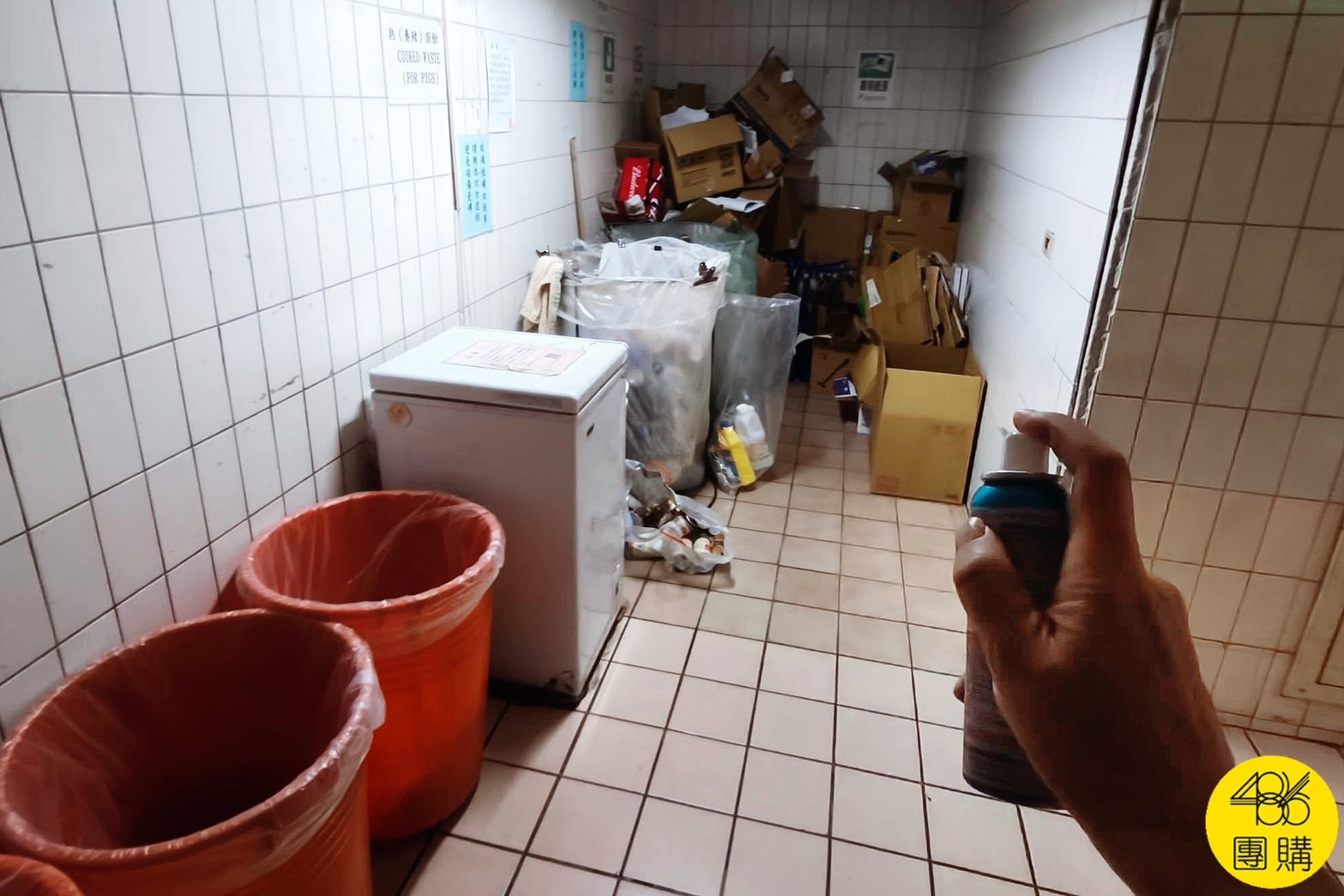 486團購推薦日本金鳥殺蟑噴霧實測，於大樓地下室垃圾集中處定期噴灑維持無蟑環境