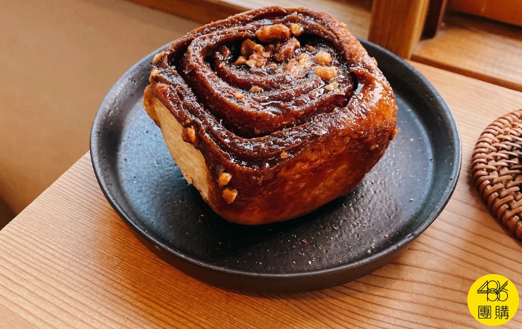 餘地 Coffee Room高雄療癒系咖啡館!溫熱肉桂捲配上神級青檸咖啡,吃一次就被徹底圈粉!