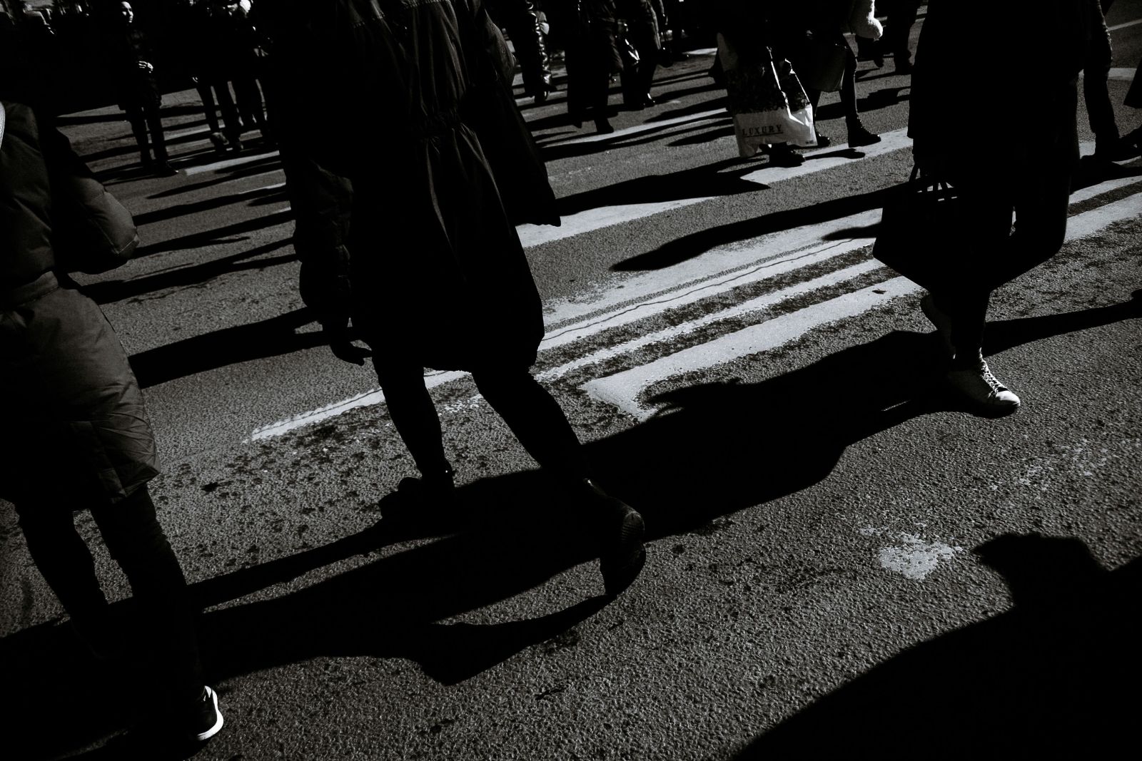 曾經光鮮的主播卻連220元都付不出來？一次意外、一場病，就能徹底毀掉人生