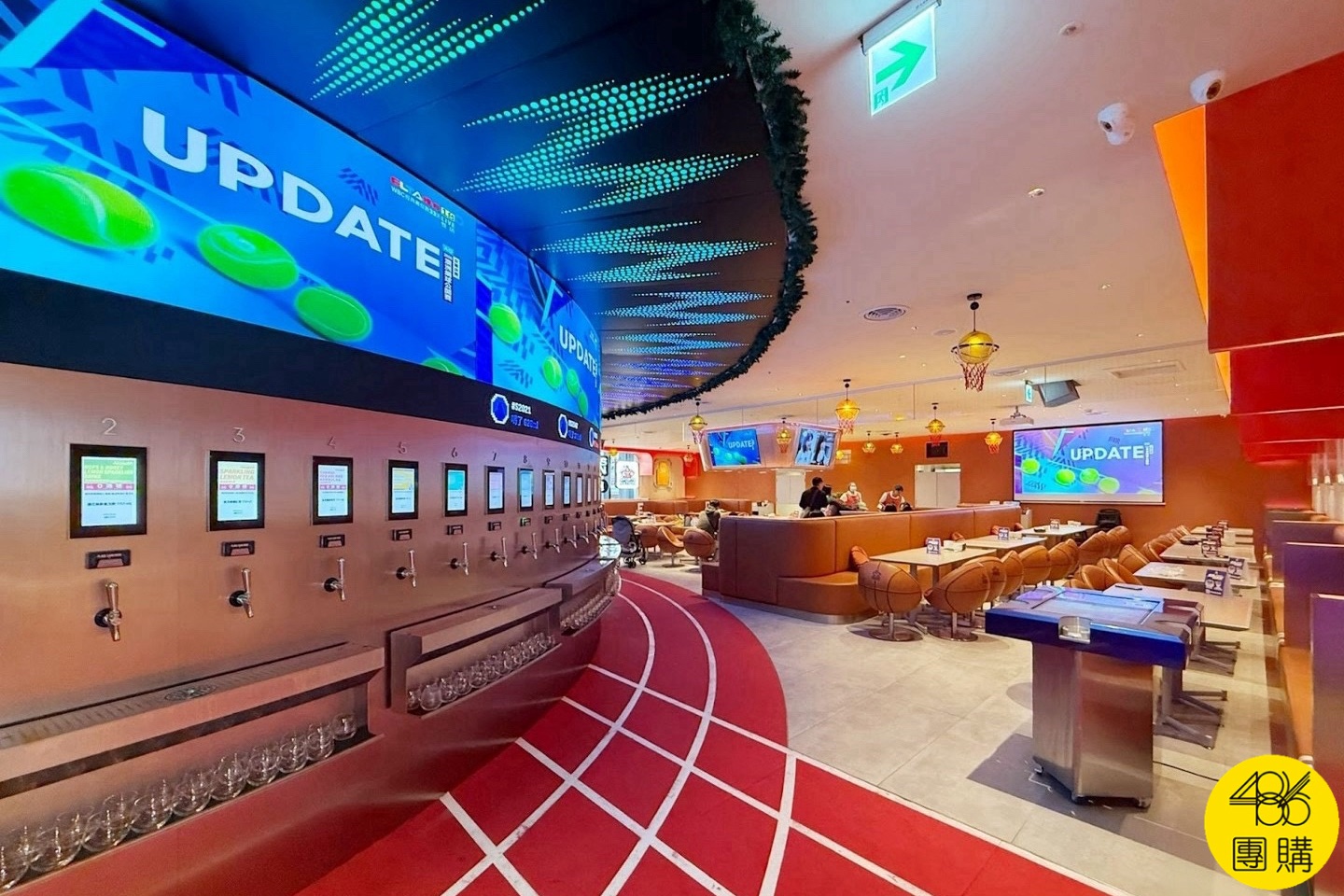 喝酒也要看大盤?全台最潮「酒精交易所」插旗台南,這時候喝直接半價!